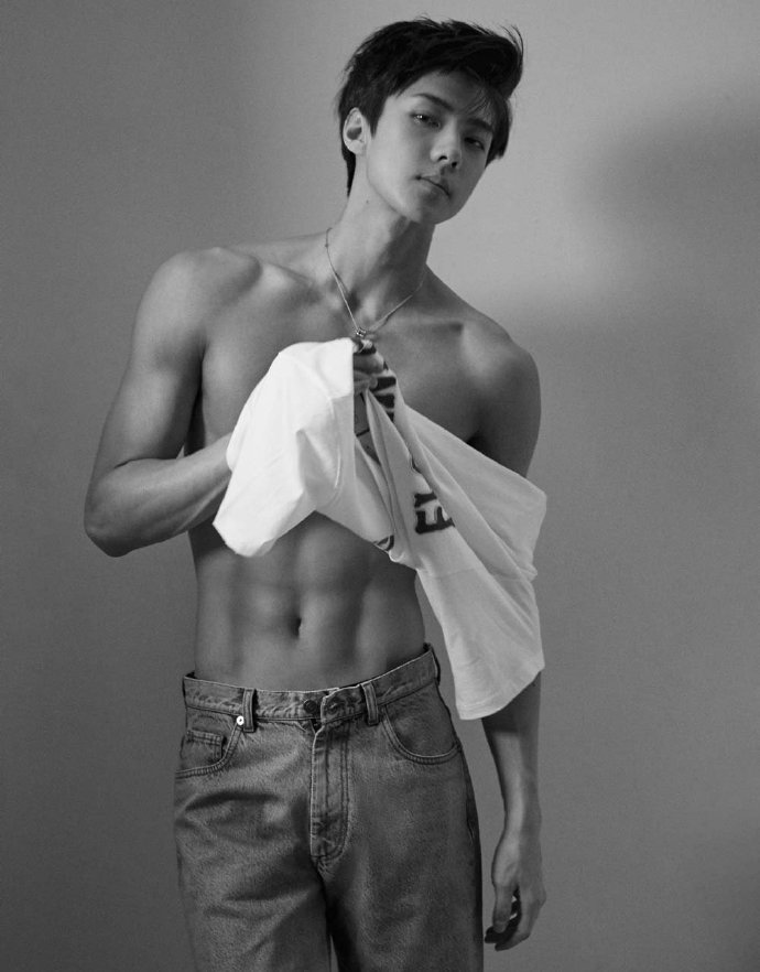 男明星的腰有多软,肖战亚太第一吴世勋