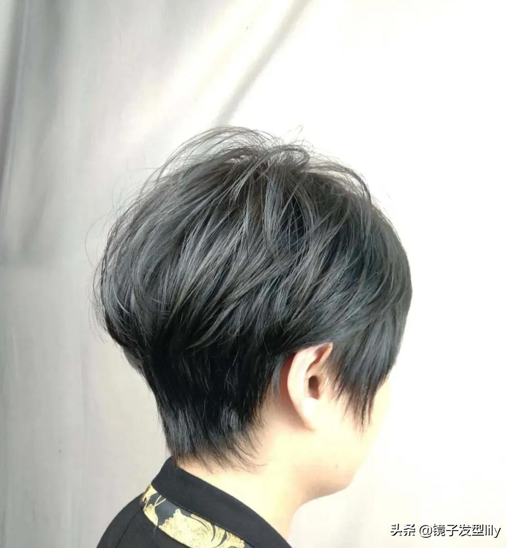 可爱的发型显脸小长发,小脸型短发发型设计