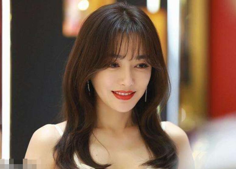 秦岚真的是白到发光,秦岚工作室近况