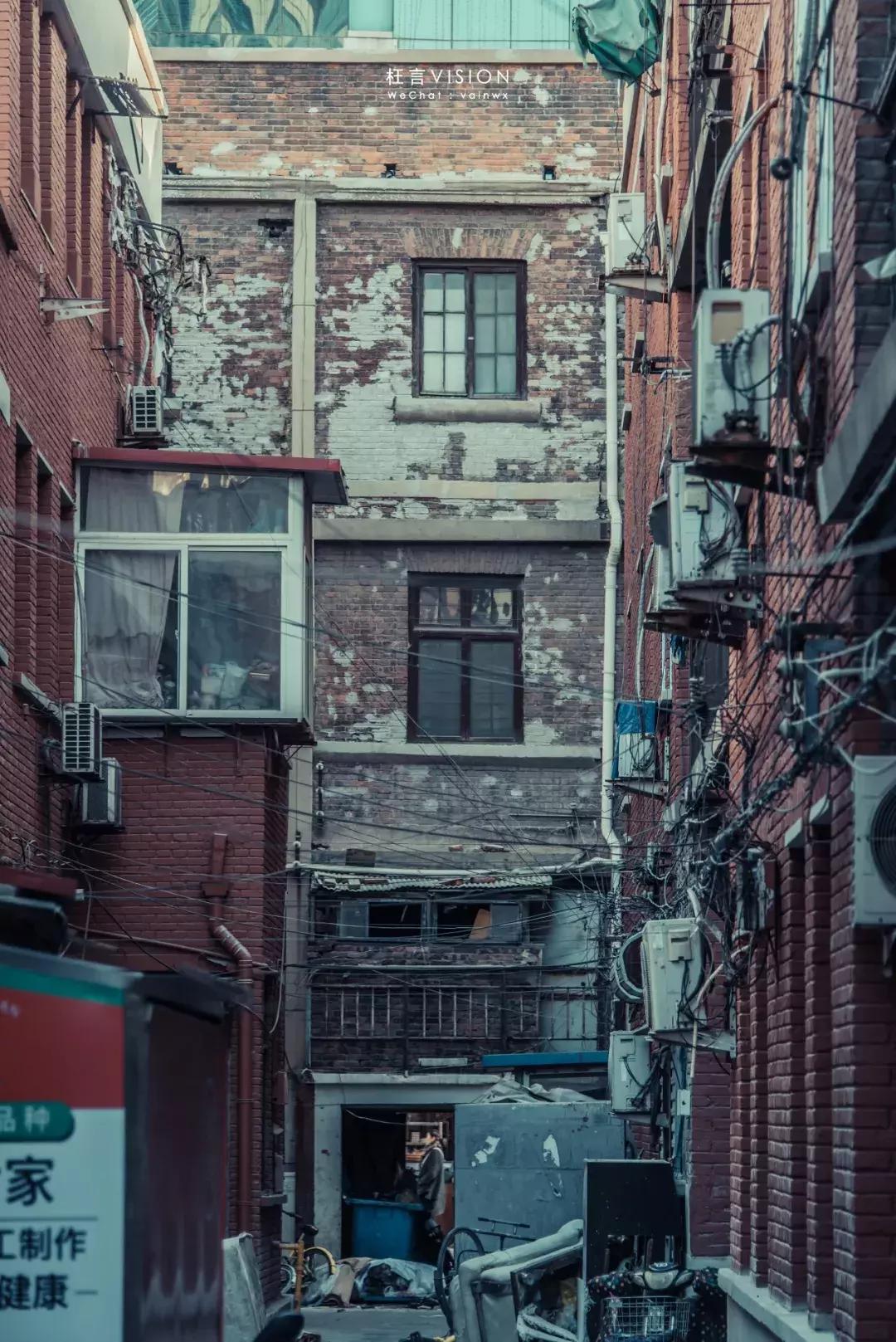 小白楼是指哪个楼,什么叫小白楼