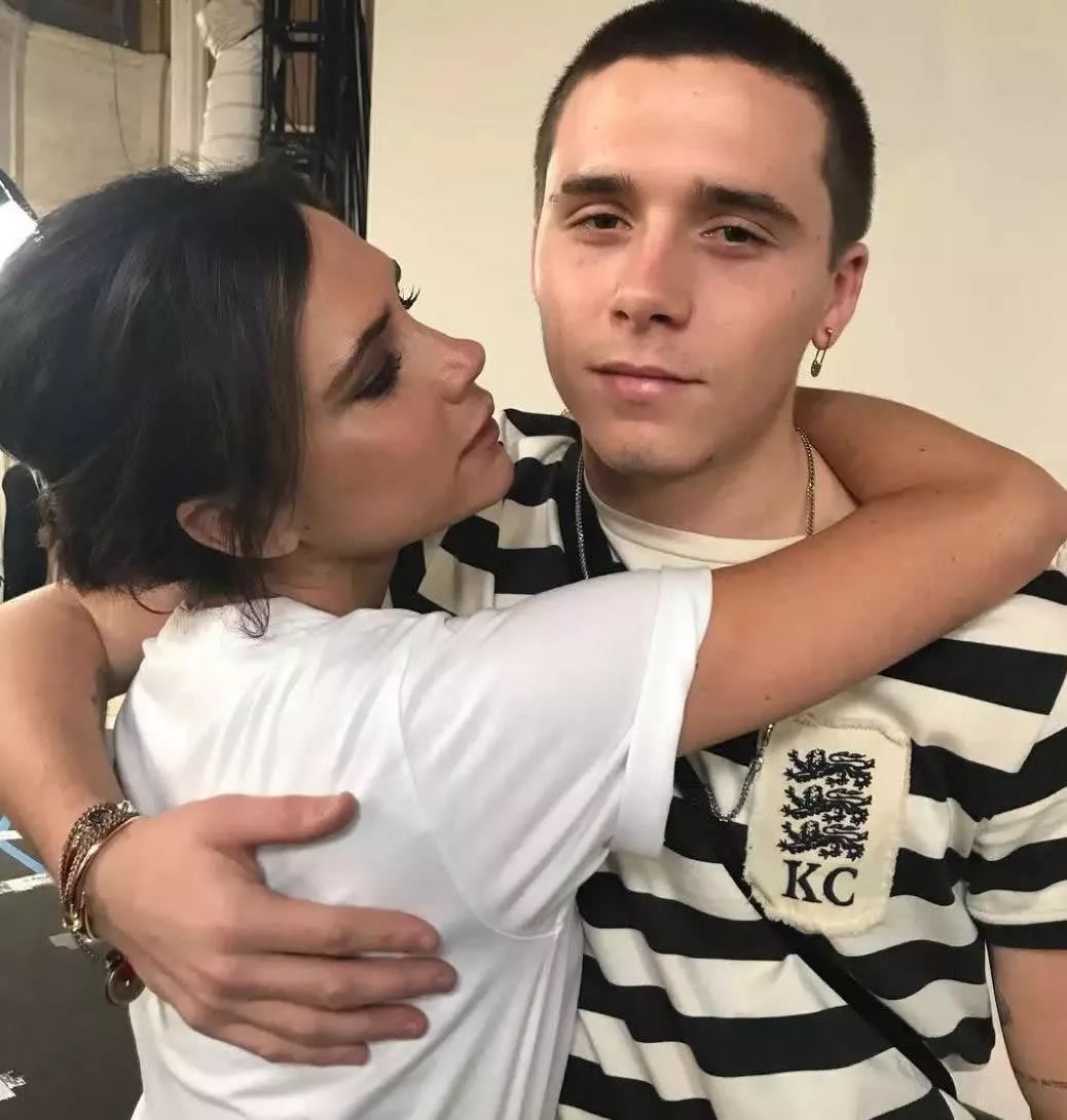 贝克汉姆大儿子布鲁克林帽子戏法,贝克汉姆大儿子布鲁克林和尼古拉