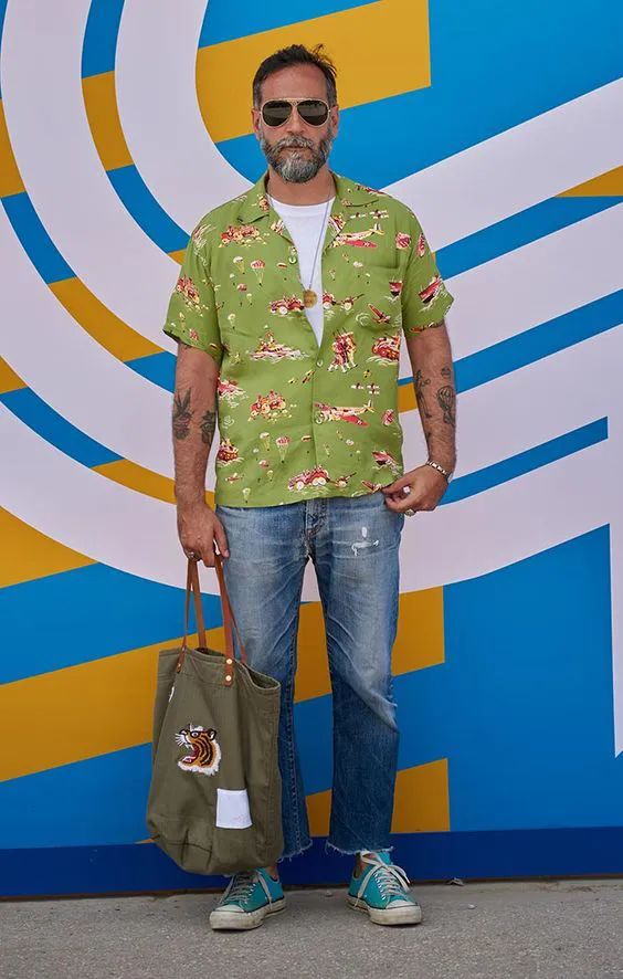 男士夏季牛仔裤必备几款,男式哪款牛仔裤好穿