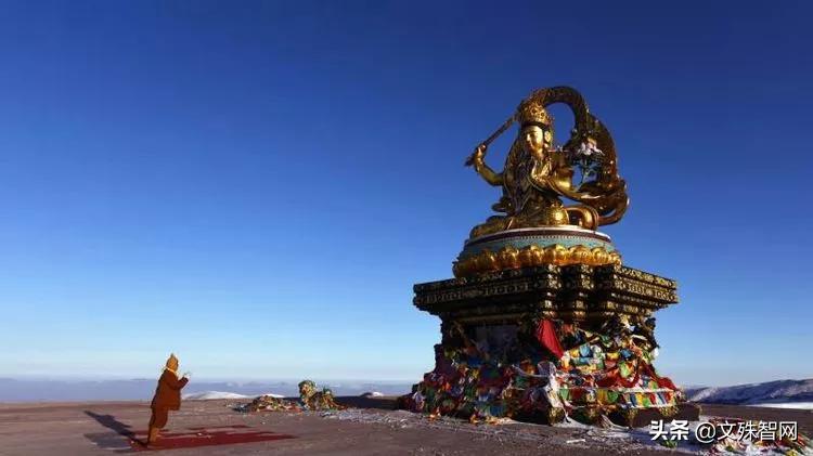 文殊菩萨会迎接五台山的人,文殊菩萨现身五台山讲法