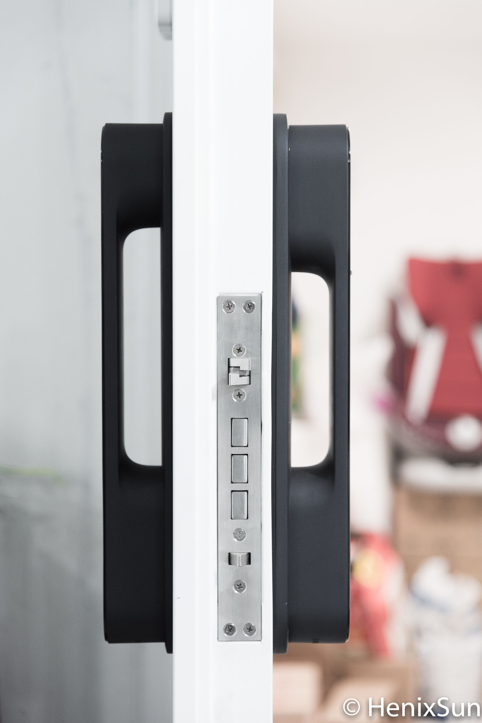 智能家居开门亮灯需要什么,智能家居如何实现灯光逐一亮起