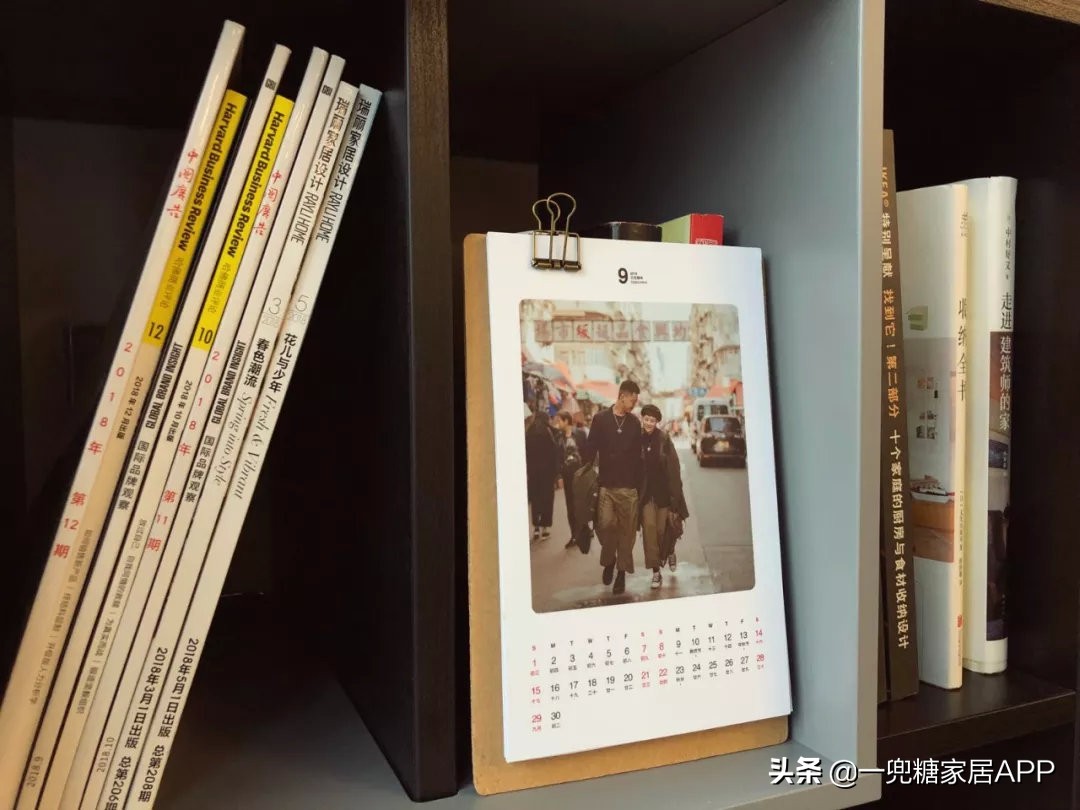 榛戣壊鑳屾櫙妗嗗绾辩収鏀惧簥澶存晥鏋滃浘,澶嶅彜鐩告搴婂ご濠氱罕鐓ф寕澧欑殑鏁堟灉