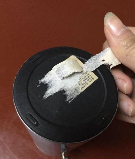 标签胶撕不干净上面的胶怎么去除,撕不完的胶水怎么做