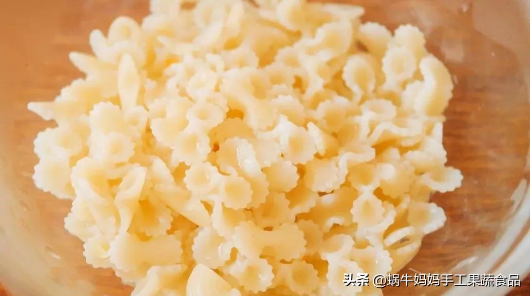 8个月宝宝一日三餐食谱时间表,12个月宝宝辅食三餐做法大全