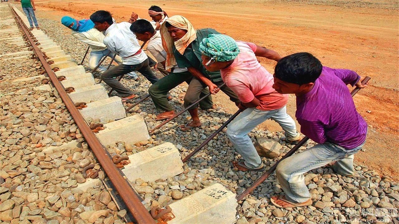 去非洲打工，能月赚10万一夜暴富，但生命要受威胁，你还愿意吗？