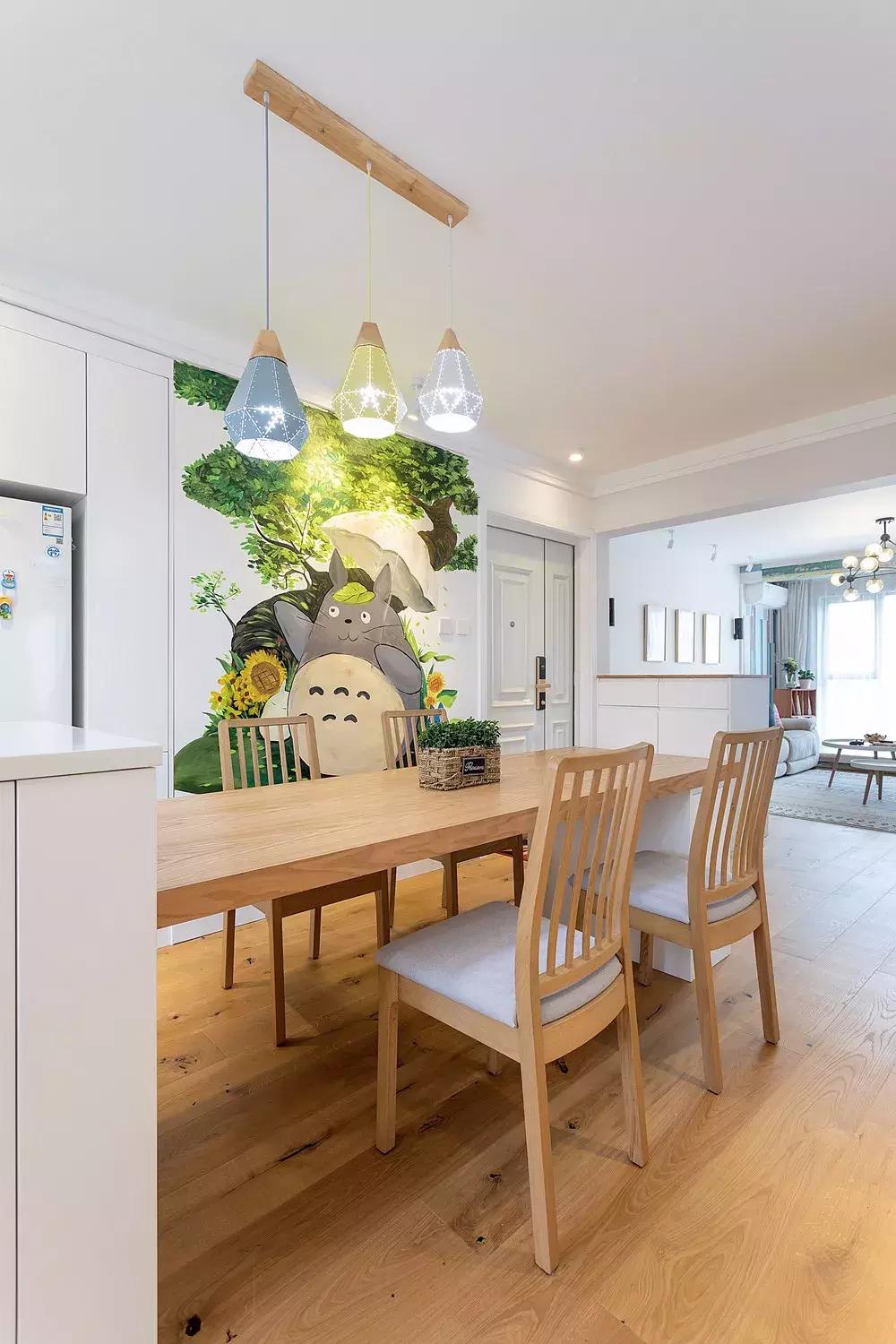 手绘墙画树北欧风,北欧风客厅手绘墙