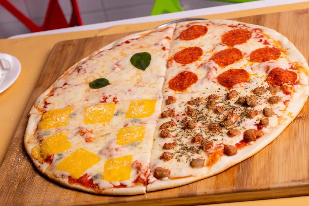 奇奇怪怪的披萨又增加了,意大利老板开的披萨店,超正宗