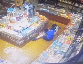10岁男孩书店猥亵5岁女童，保护孩子，这4件事缺一不可