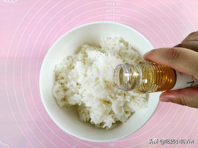 米饭做寿司的简单教程,用米饭做寿司教程家常