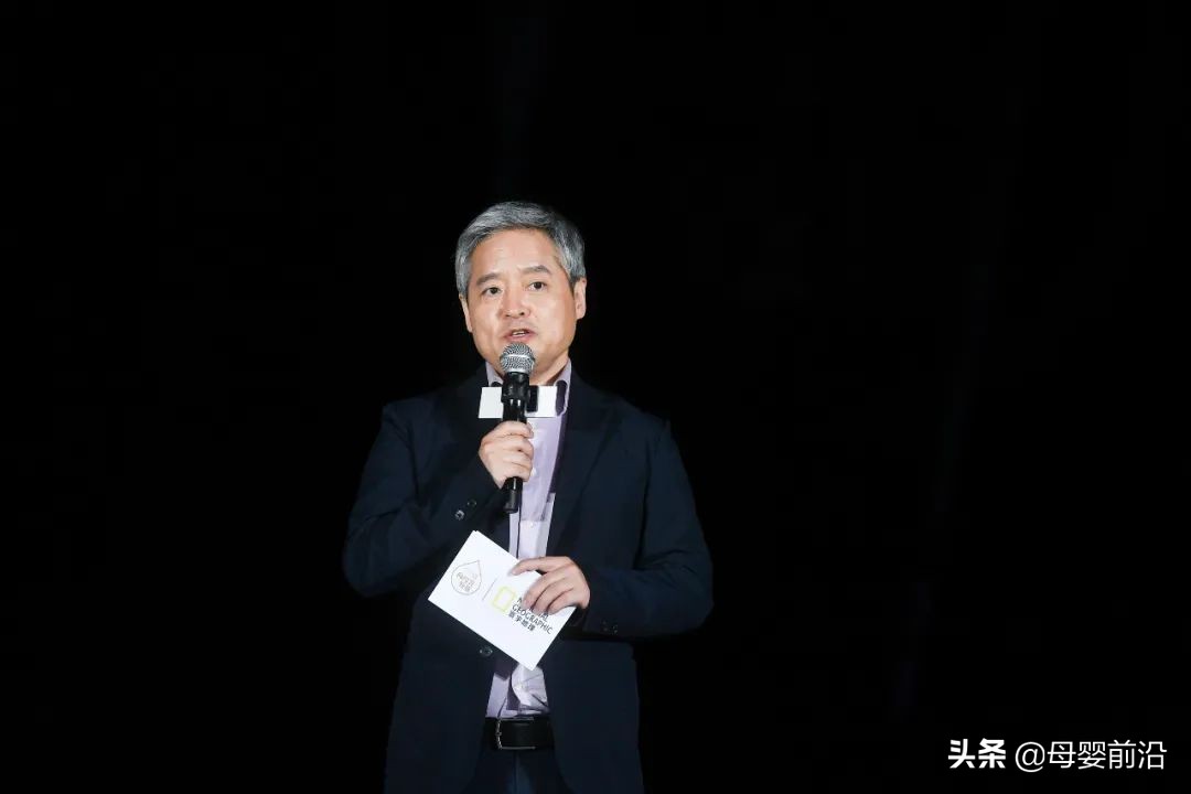 携手《国家地理》“致敬母乳”，惠氏还透露关于母乳活性的新奥秘