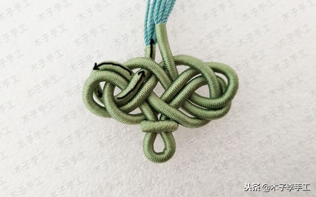 最新编绳带结花项链教程,项链绳中间花结教程