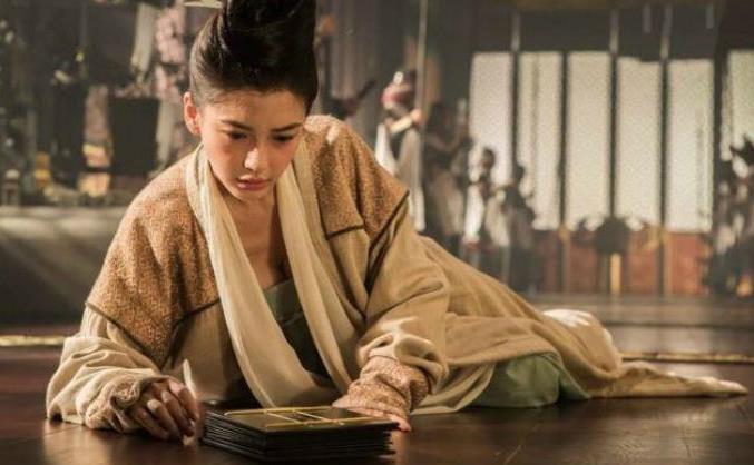 仿效古人的子夜四时歌，您能写几首自己的四季歌吗？