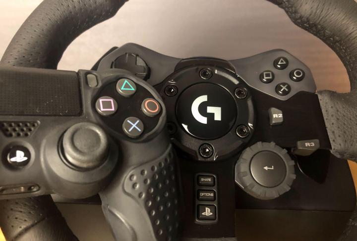 罗技g923力反馈方向盘 (开箱体验罗技g923赛车方向盘)