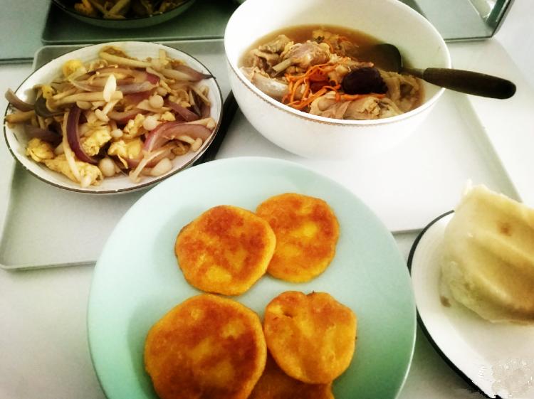 作为一枚妊糖高产妇，月子里这样吃，吃出心得，记录一下菜谱