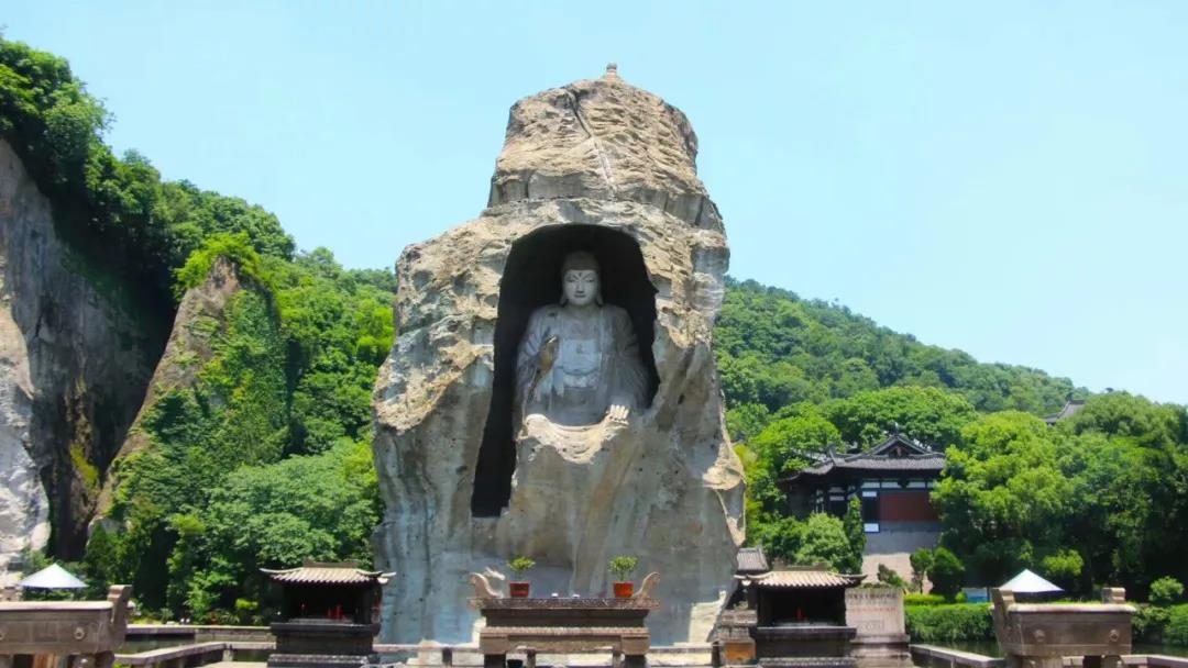 鲁迅笔下的鲁镇是什么样的地方,鲁迅小说中的鲁镇是个怎样的地方