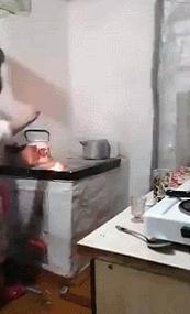 厨房即地狱，吃人不眨眼