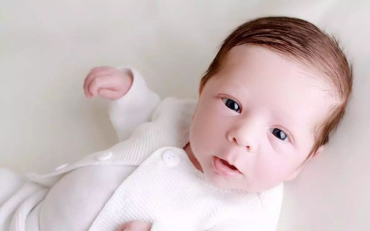 宝宝润肤霜哪个保湿效果好,宝宝用润肤乳好还是保湿霜好