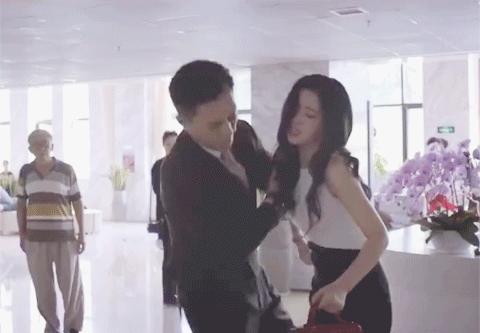 与全球著名富二代恋爱，连续8年入选世界百美，她到底有多厉害？