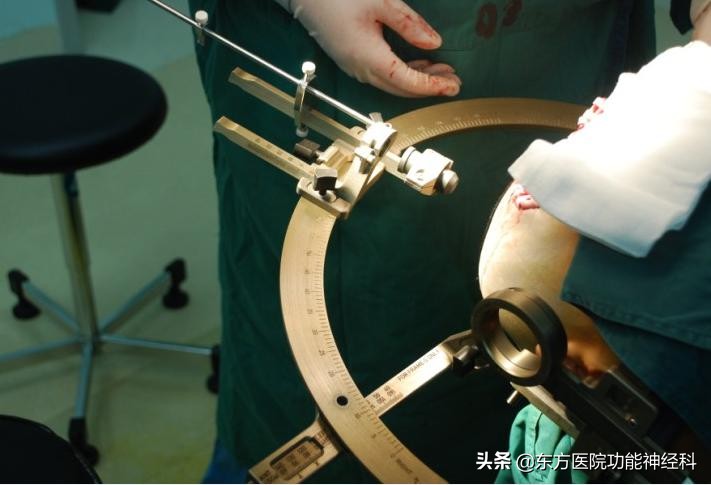 精神病药物过量危害,精神病药过量食用导致精神分裂