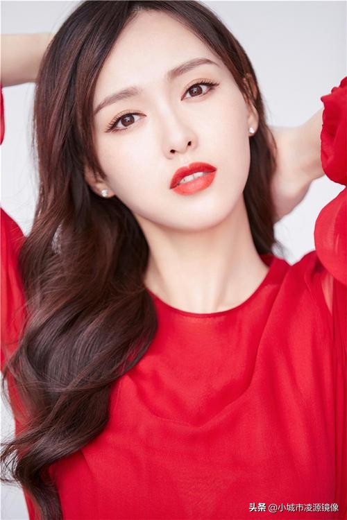 边伯贤和粉丝偶遇,偶遇边伯贤吴世勋逛街