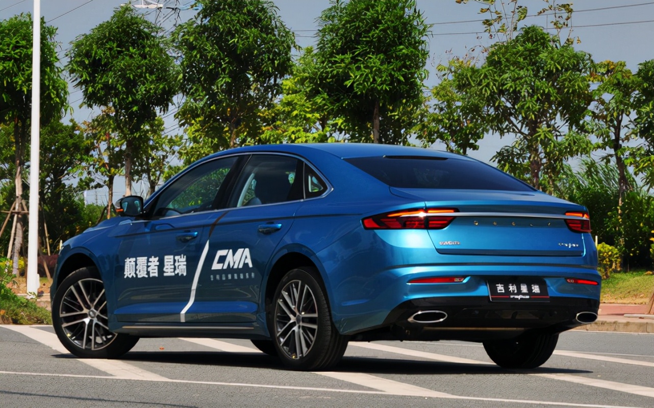 吉利汽车提前3年全系焕新国六b,2023年最火的国产轿车