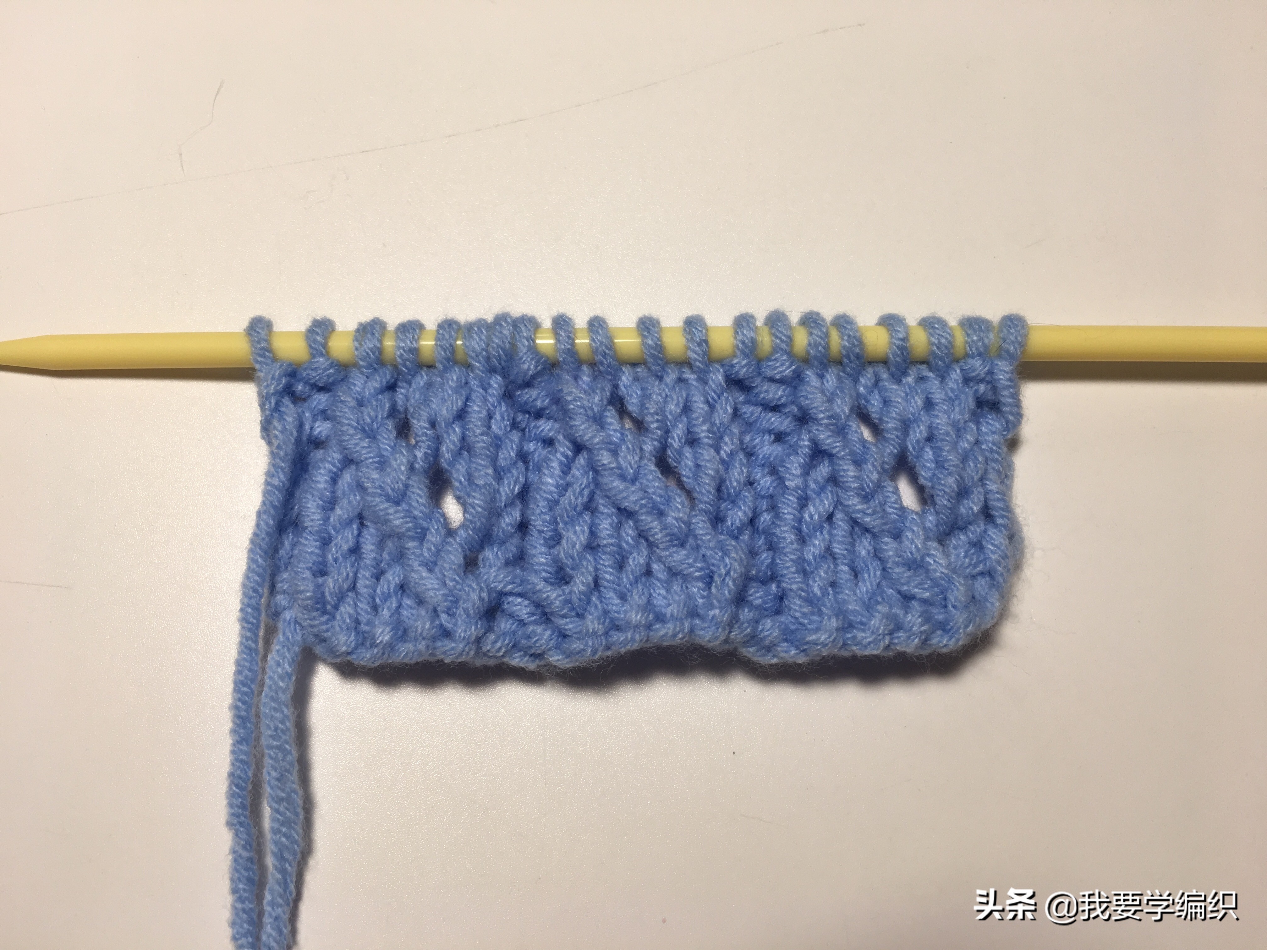 自上而下水波纹花样的编织教程,镂空波浪条编织花样
