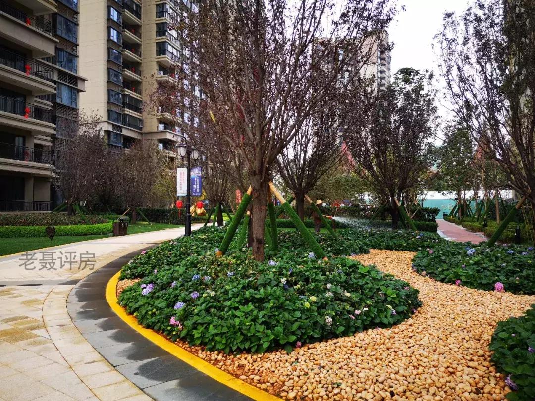 恒大玖珑湾离滇池距离多远,昆明恒大玖珑湾到滇池