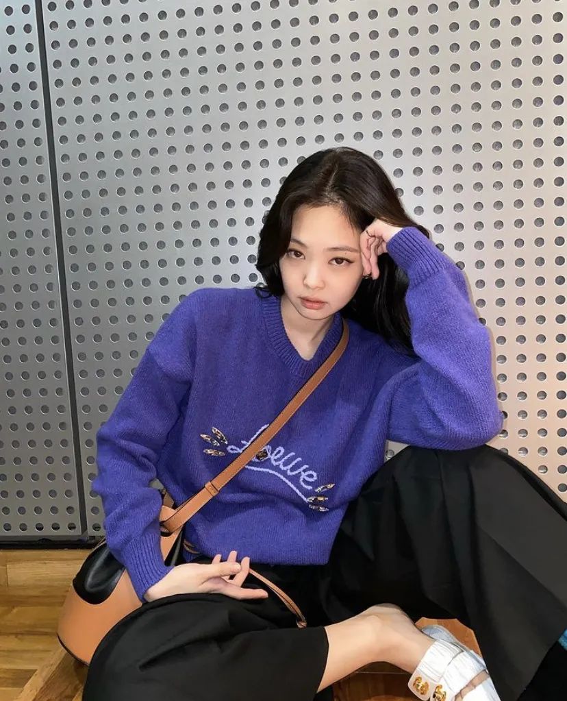 jennie甜酷风穿搭,jennie新造型lisa同款穿搭