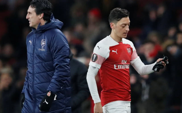 埃梅里告别黄潜,埃梅里告别巴黎