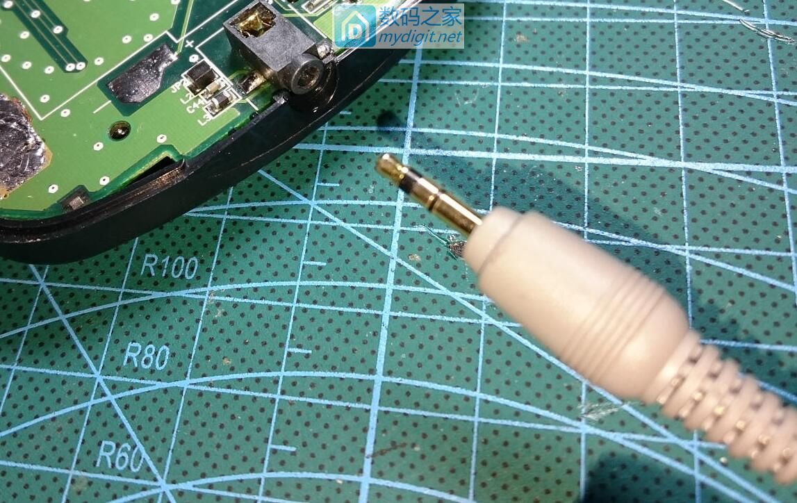 技术大牛太强了！德州仪器TI-89图形计算器拆机维修和CPU超频