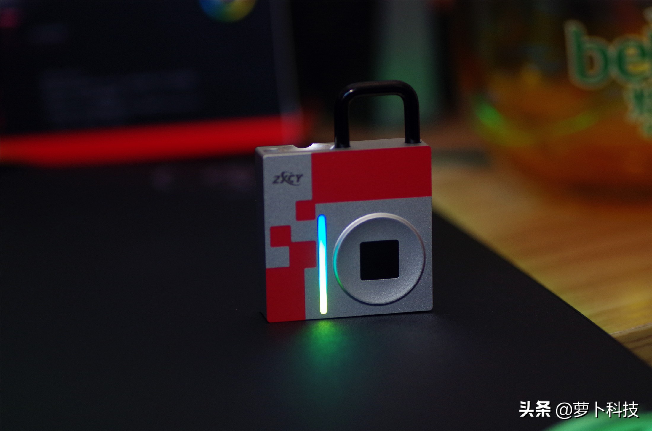 智能指纹挂锁评测,彩色智能指纹挂锁