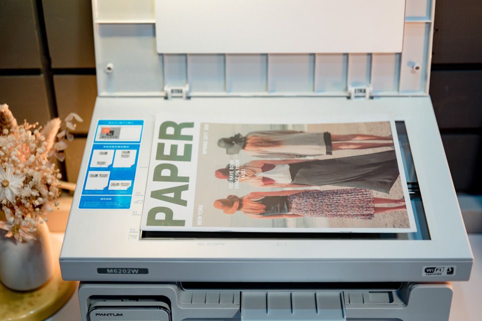 打印复印扫描一机搞定,无线连接轻松掌控——奔图M6202W,青春版