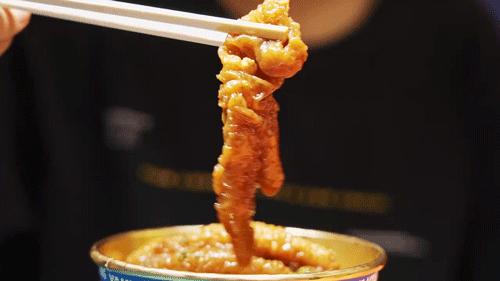 「卤林少堂主」2岁生日“虎”出新招,新品5元吃