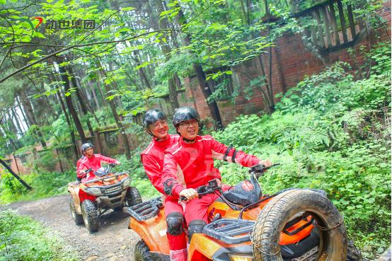 户外运动沙滩车,户外四驱沙滩车游玩