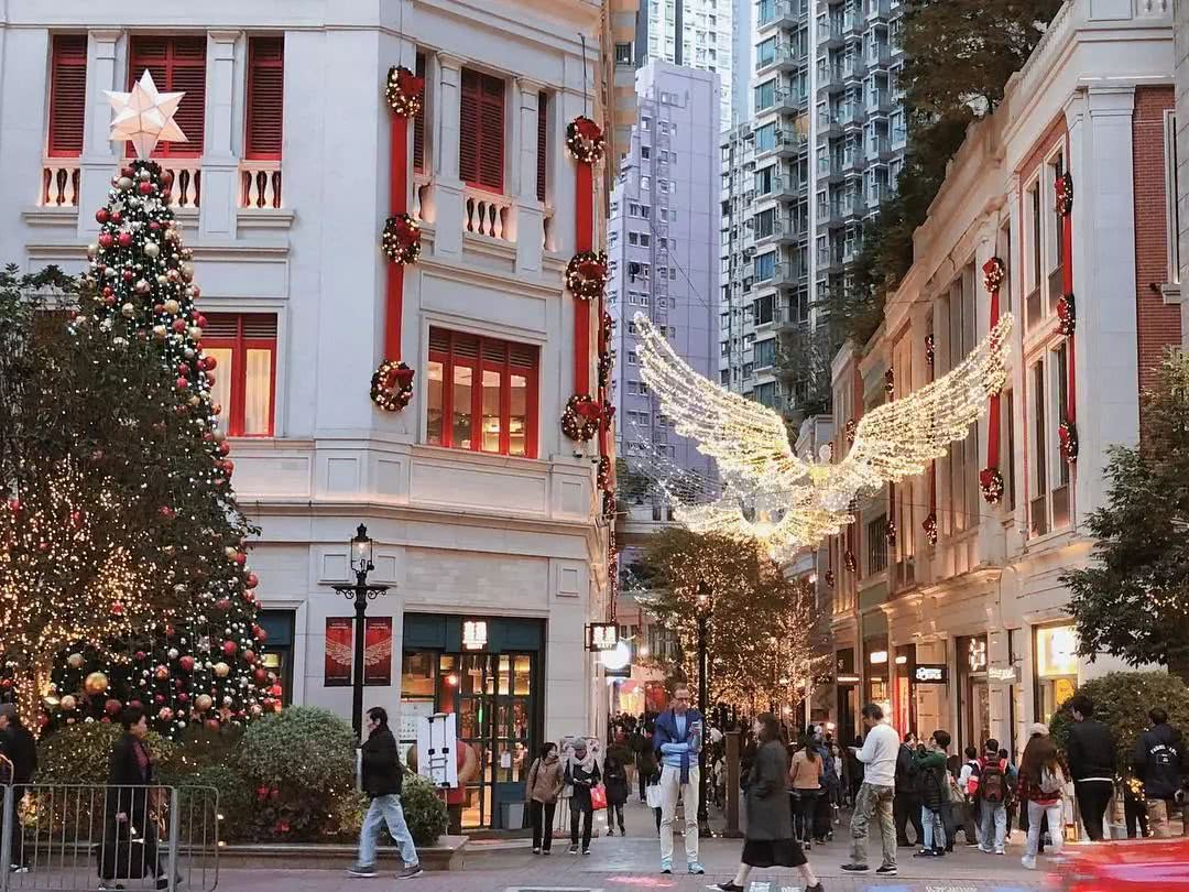 香港巨型圣诞树,香港圣诞树旅游攻略