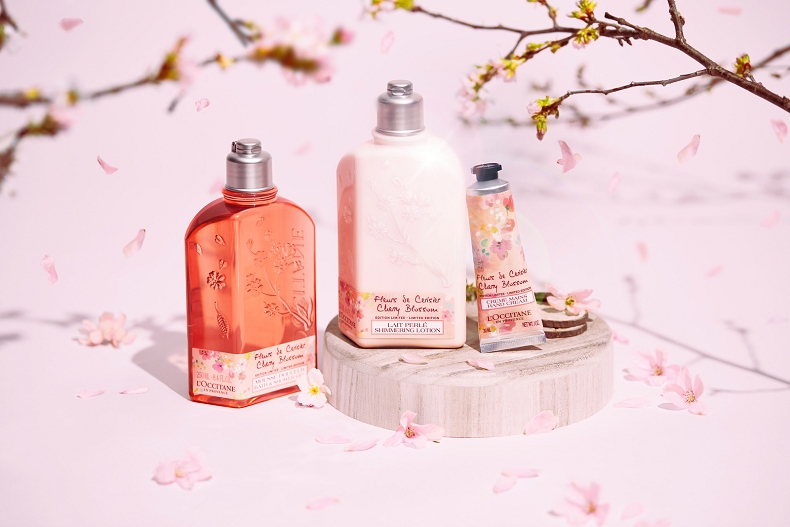 优惠组合最多省2千!樱花系限定美妆有颜值有实力化妆包就能赏樱