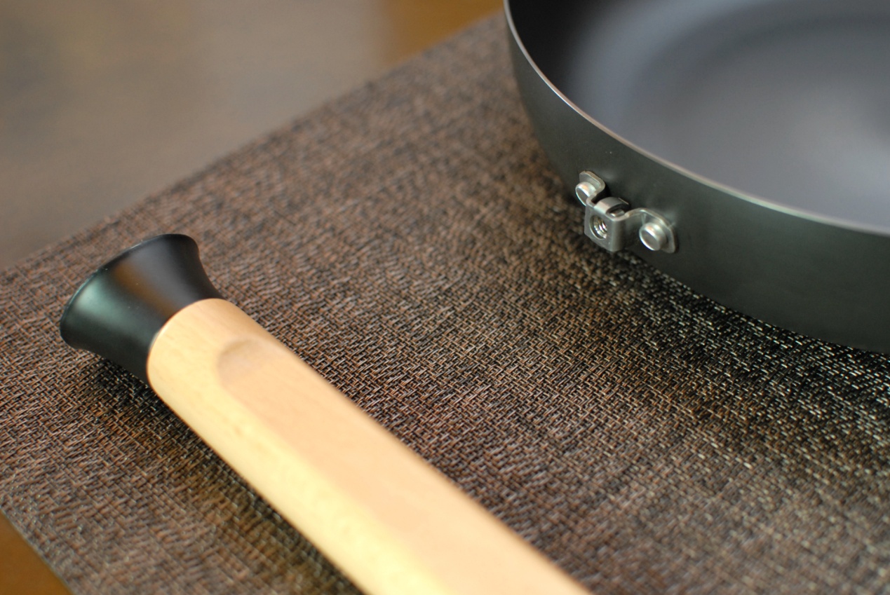 无涂层精铁平底煎锅不粘锅,钛金无涂层24寸煎锅