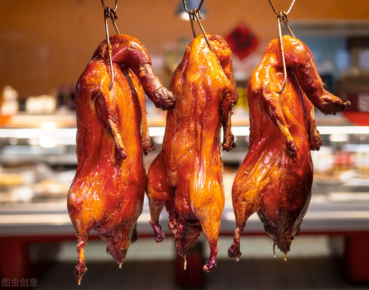 烤鸭卖几块钱一年赚几十万,脆皮烤鸭一年盈利