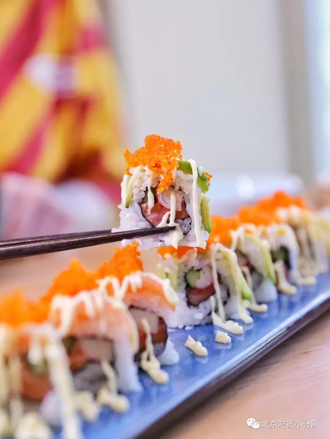 给自助餐老板上一课抖音,吃自助给老板上一课抖音