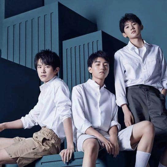 易烊千玺一个人的精彩视频,易烊千玺一个人综艺节目