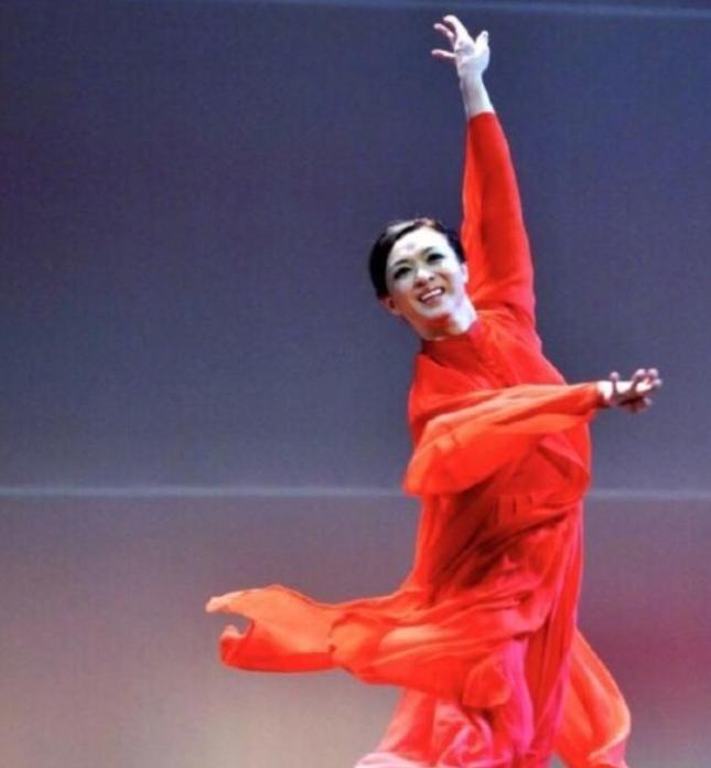 六位变性名人，金星的知名度最高，但哪一个最漂亮你知道吗？