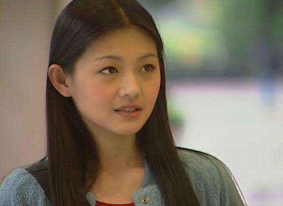 回顾汪小菲与大s的争执场面,大s将汪小菲告上法庭索要生活费