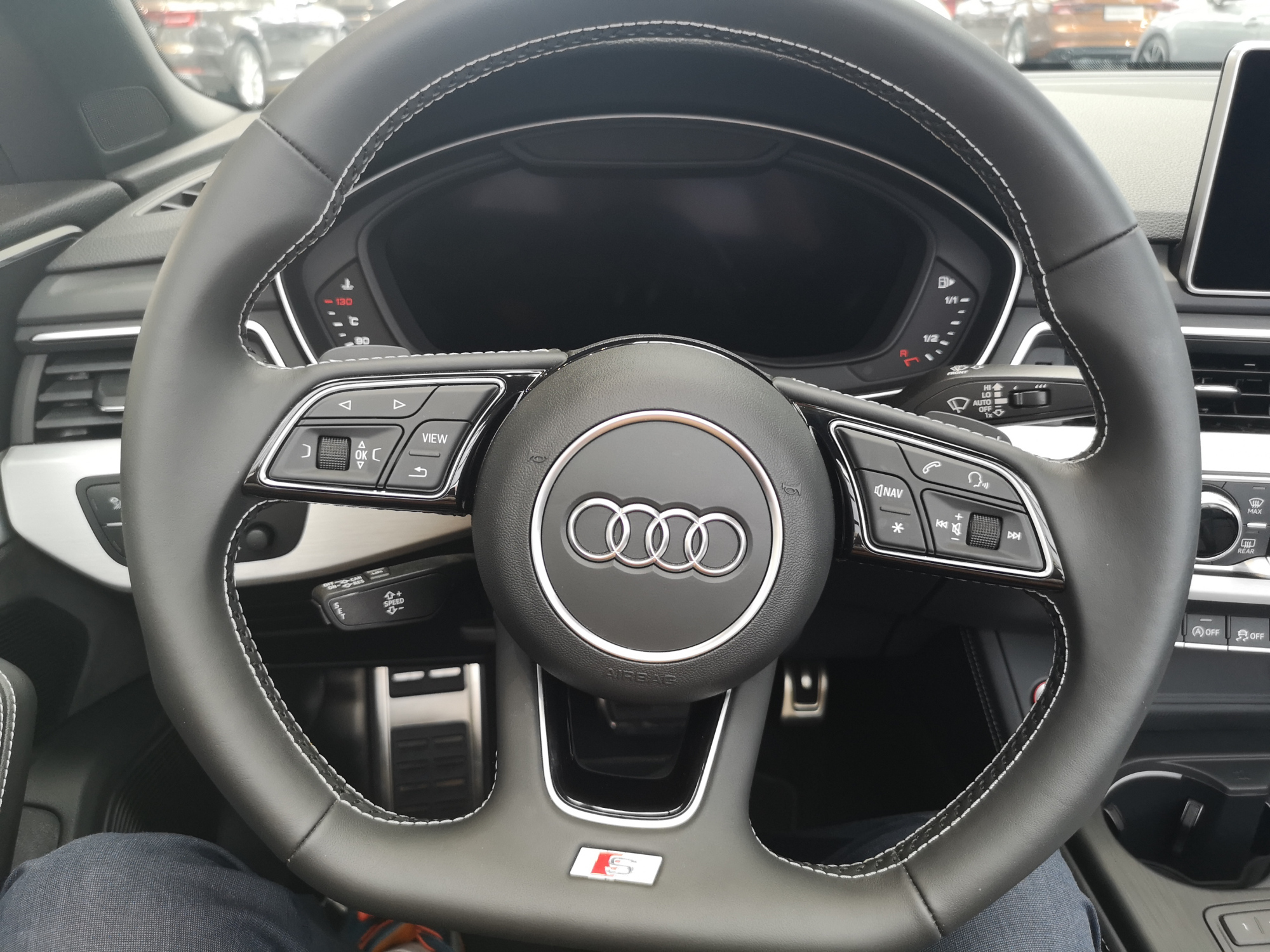 23款奥迪s5敞篷版沉浸式体验,新款奥迪s5敞篷版实车拉风的设计