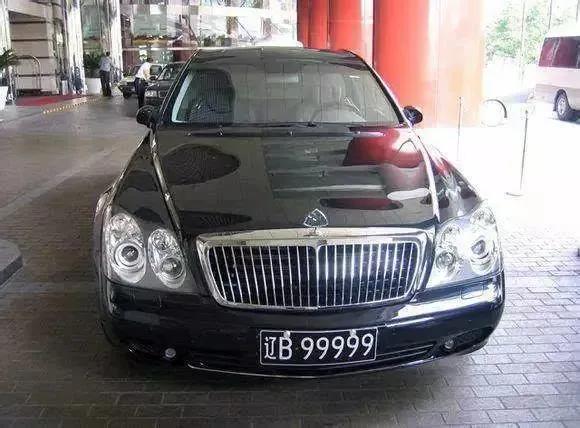 中国首位开劳斯莱斯的车主是谁,经常开劳斯莱斯法拉利的人