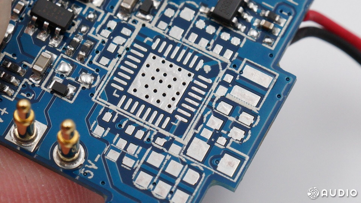 qcyt4钃濈墮鑰虫満鎷嗚В,qcy钃濈墮鑰虫満t13娴嬭瘎鎷嗚В