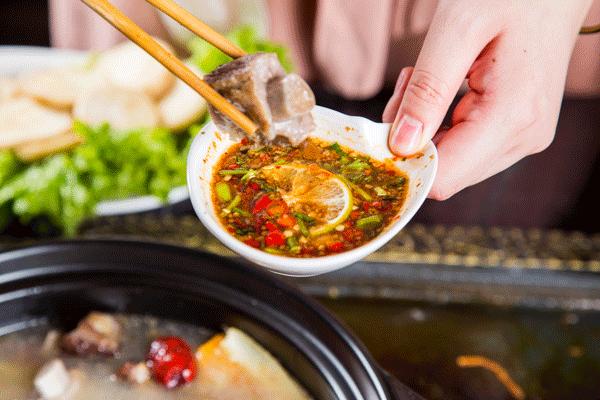 腊排骨火锅图片大全大图,腊排骨火锅是哪里的特色菜