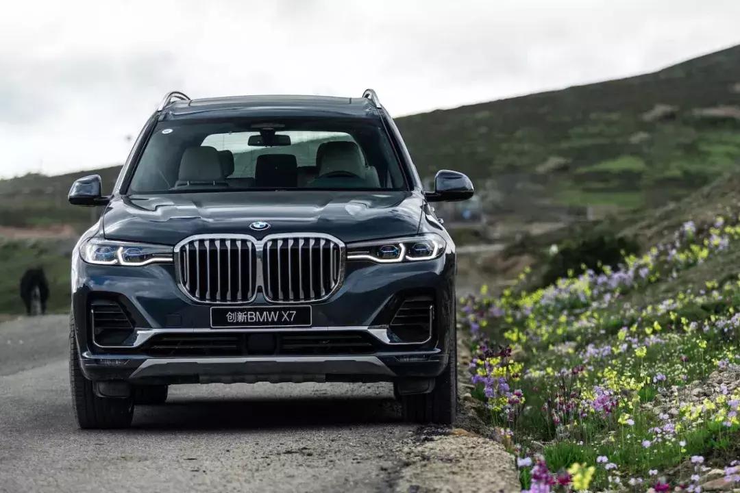 宝马x8suv试驾,宝马全新轿跑型suv